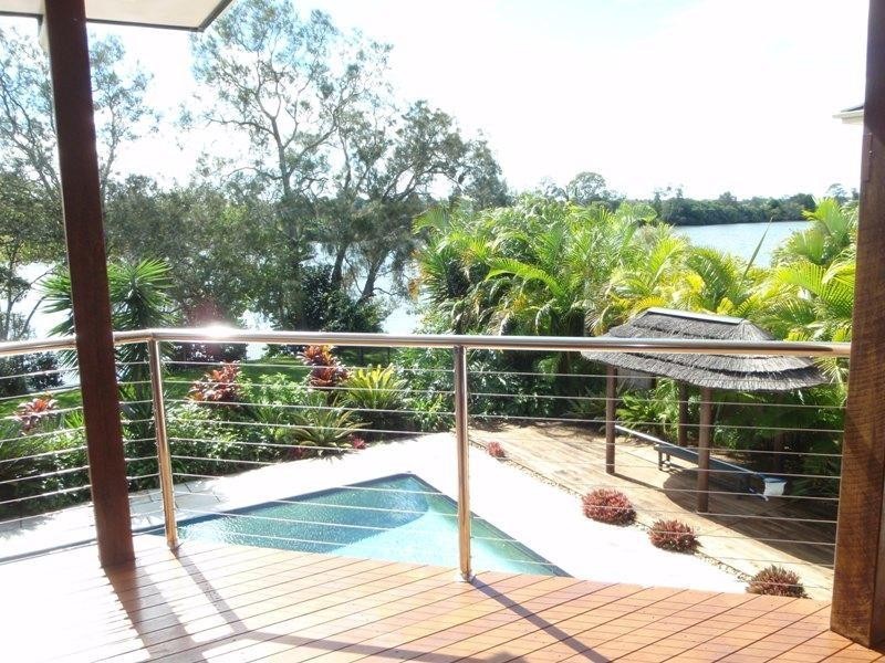 39 Northbank Court, Helensvale QLD 4212