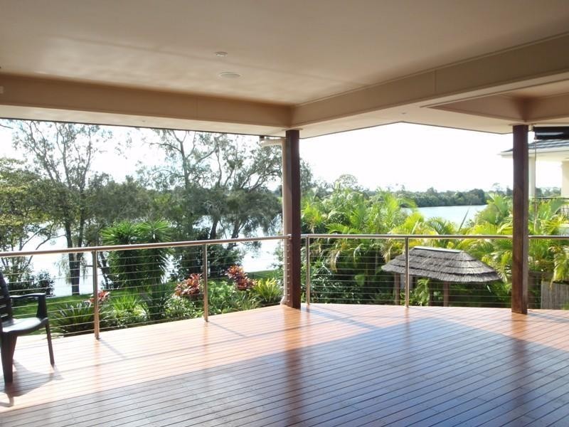 39 Northbank Court, Helensvale QLD 4212