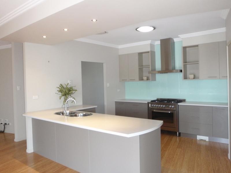 39 Northbank Court, Helensvale QLD 4212