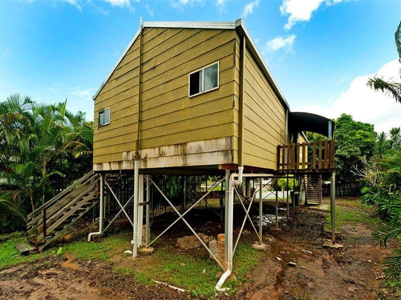 11 Chindrina Street, Hope Island QLD 4212