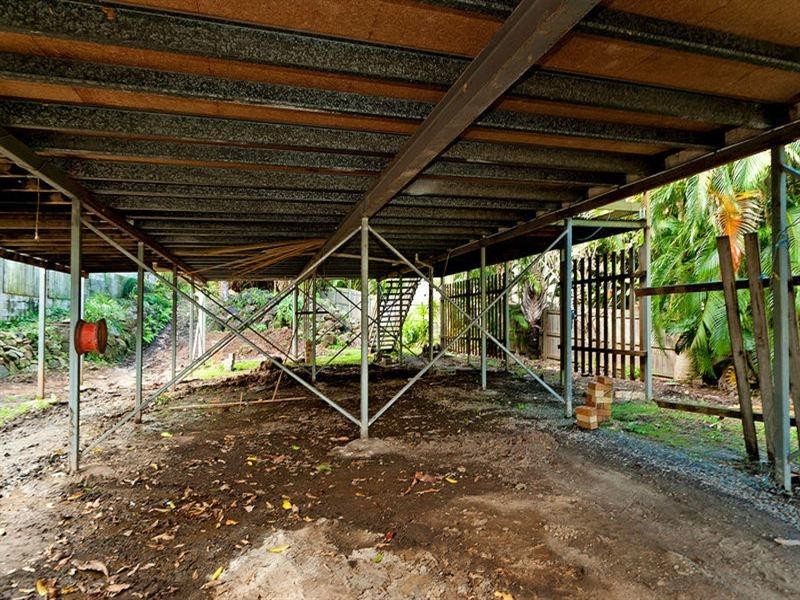 11 Chindrina Street, Hope Island QLD 4212