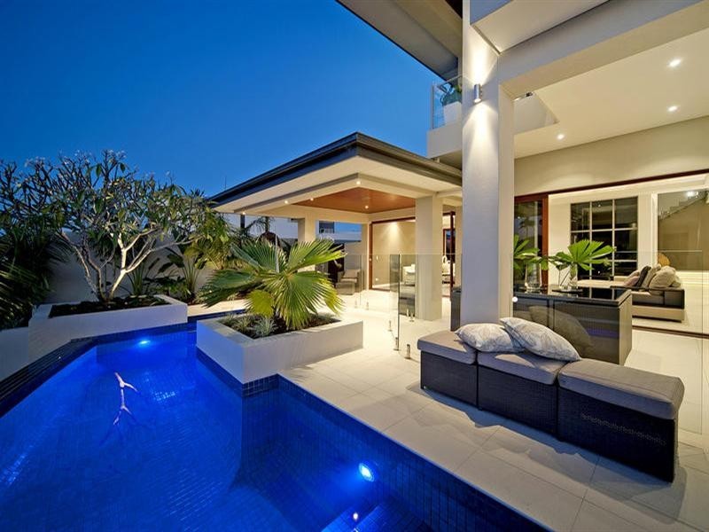 2206 Taromeo Court, Hope Island QLD 4212