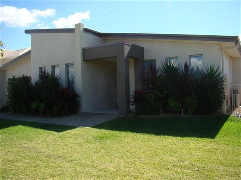 Hope Island QLD 4212