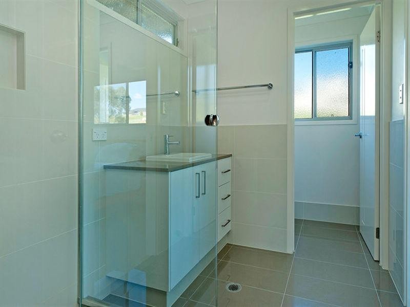 28 Huntington Drive, Maudsland QLD 4210