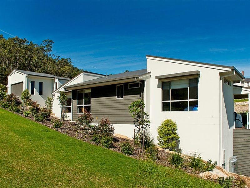 28 Huntington Drive, Maudsland QLD 4210