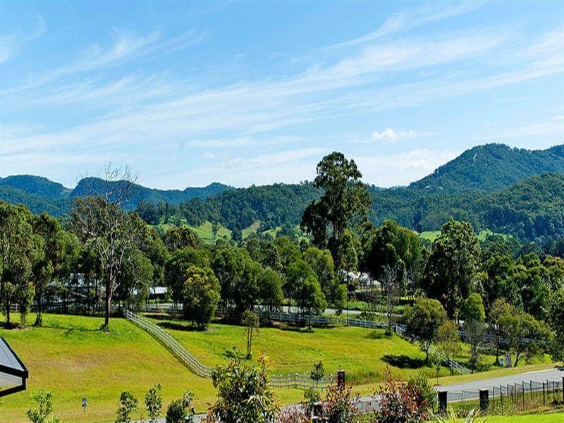 28 Huntington Drive, Maudsland QLD 4210