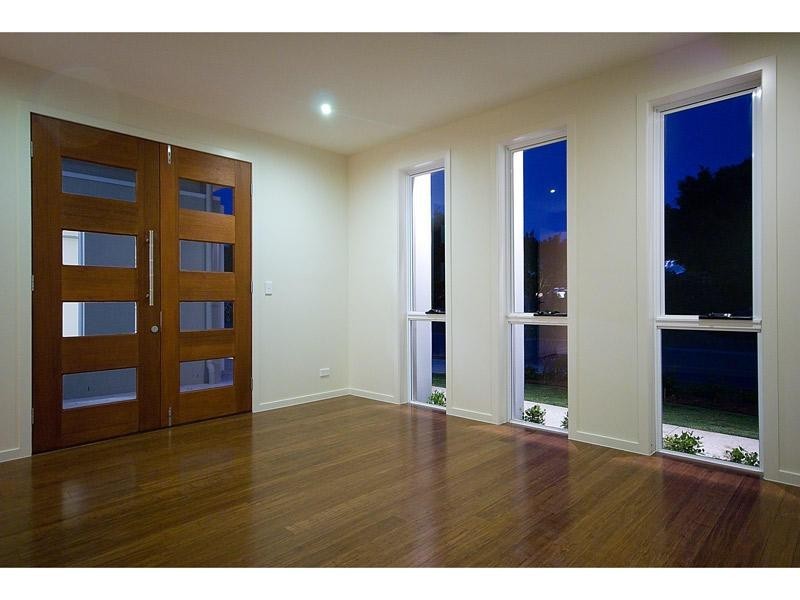 2227 Glengallon Way, Hope Island QLD 4212