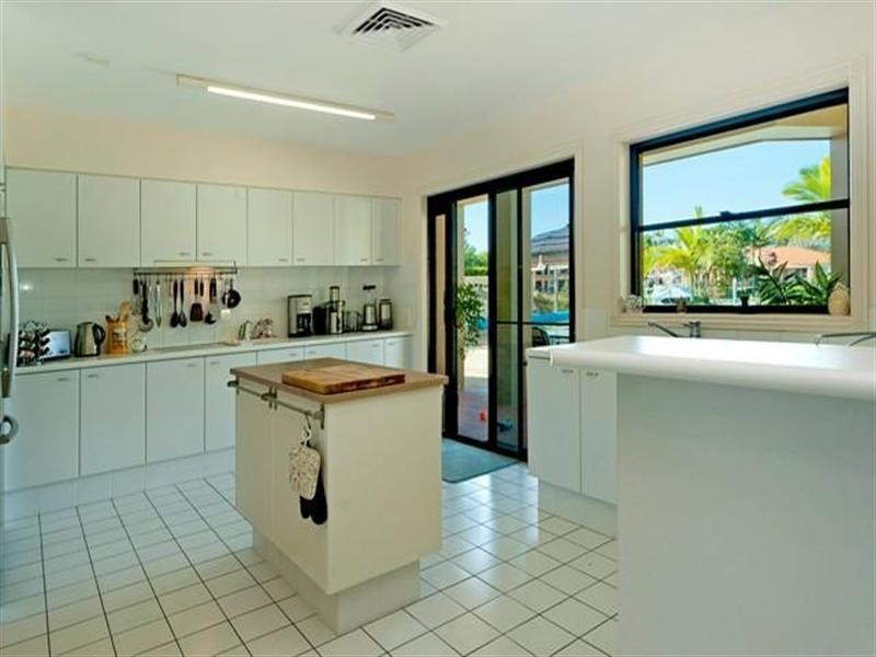 1024 Rosebank Way, Hope Island QLD 4212