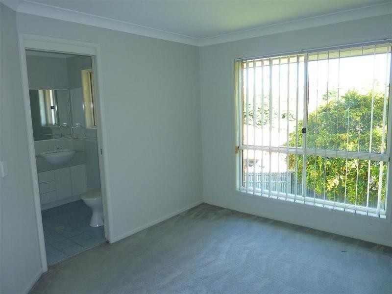 12 Merlin Place, Ormeau QLD 4208