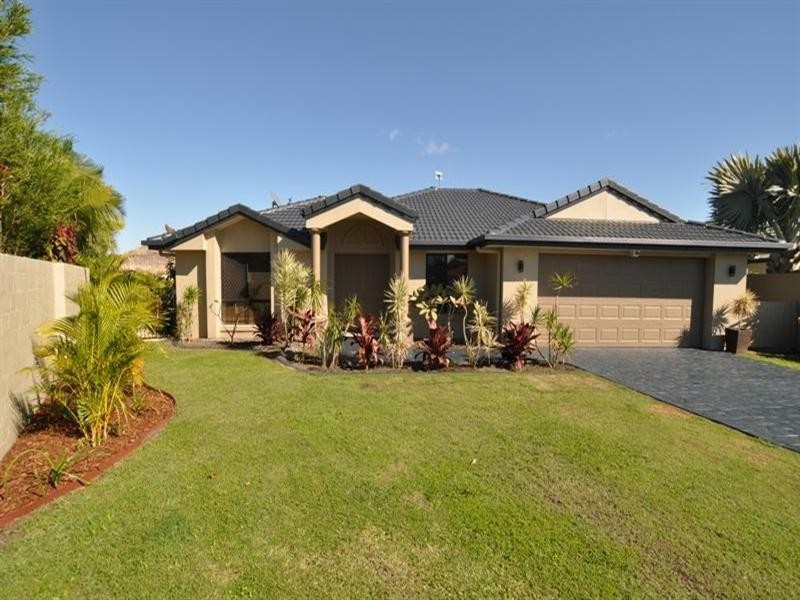 28 Eastbank Terrace, Helensvale QLD 4212