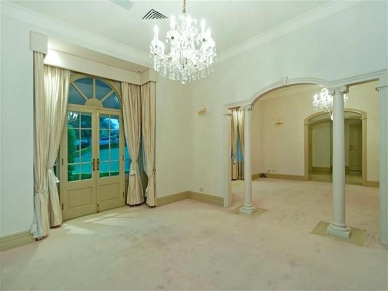 5839 The Parkway, Sanctuary Cove QLD 4212