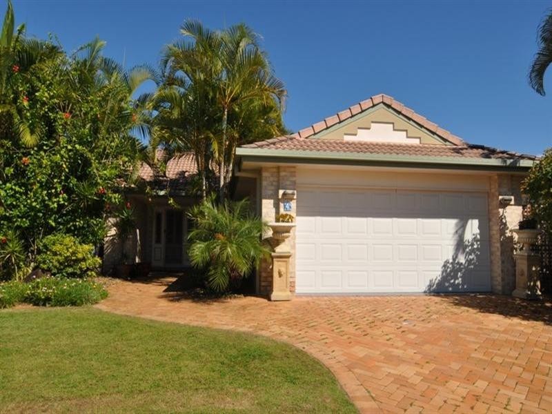 4 Westlake Court, Helensvale QLD 4212