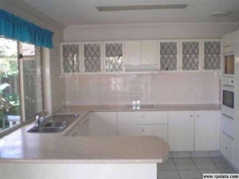 4 Westlake Court, Helensvale QLD 4212