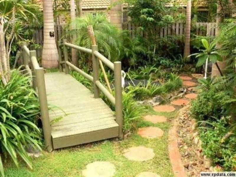 4 Westlake Court, Helensvale QLD 4212