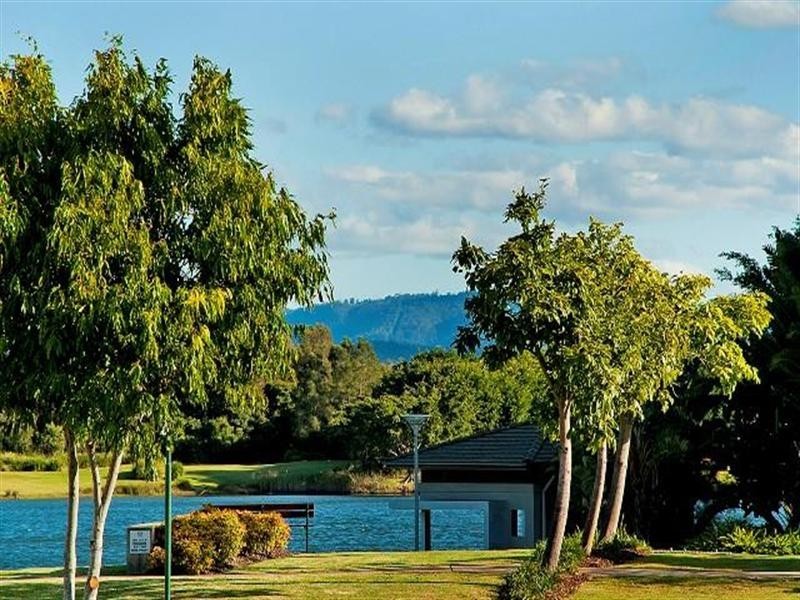 6111 Trasimeno Avenue, Hope Island QLD 4212