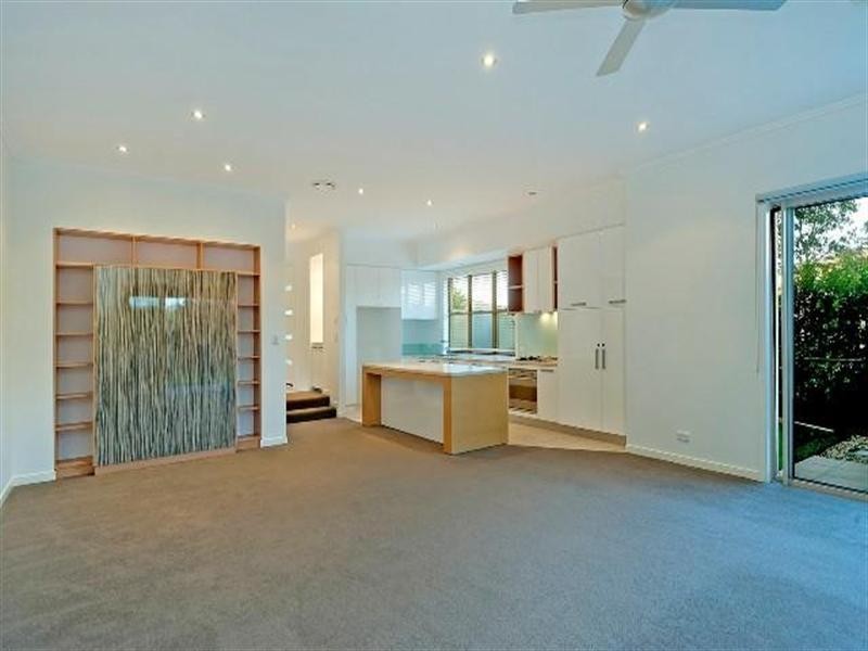 6111 Trasimeno Avenue, Hope Island QLD 4212