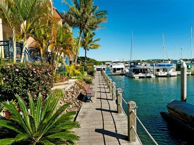 30 John Lund Drive, Hope Island QLD 4212