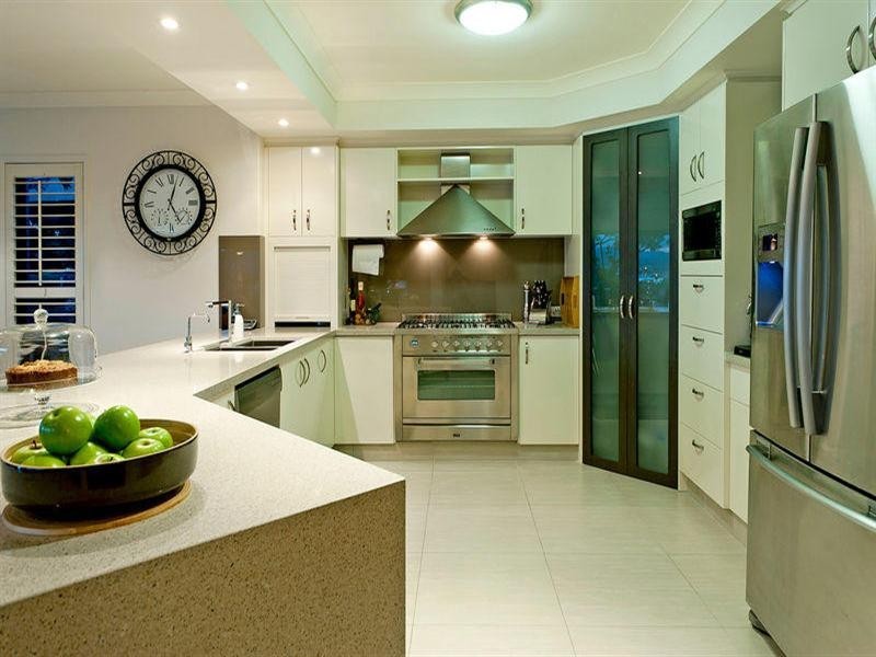 34 Chindrina Street, Hope Island QLD 4212