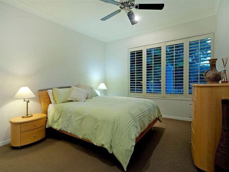 34 Chindrina Street, Hope Island QLD 4212