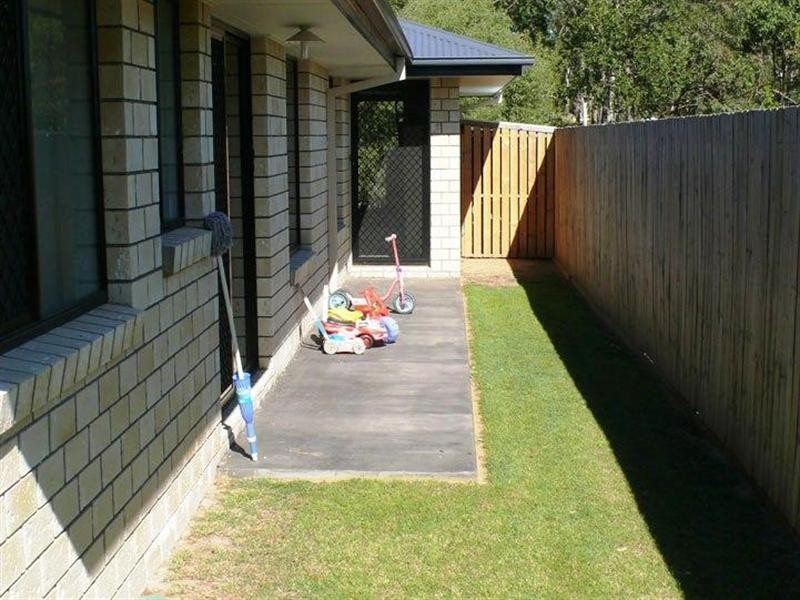 12 John Bell Court, Goodna QLD 4300