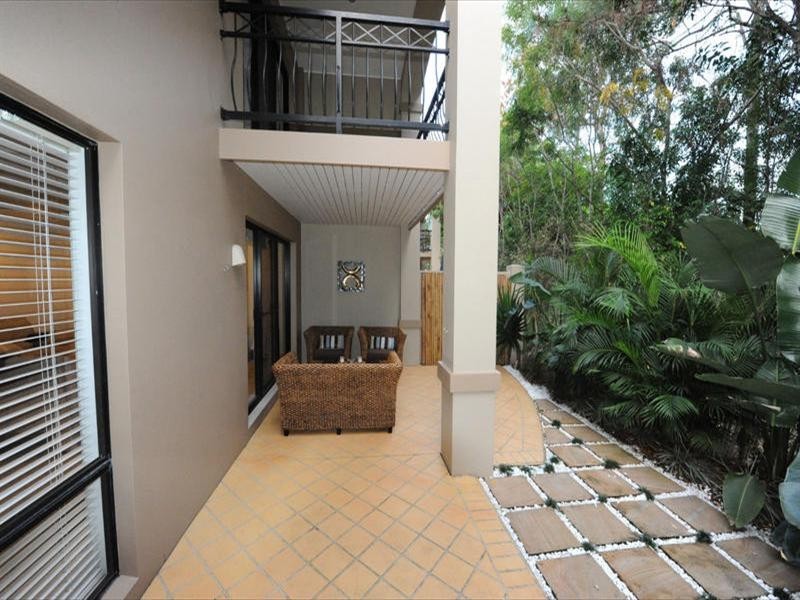 13/23 Santa Barbara Road, Hope Island QLD 4212