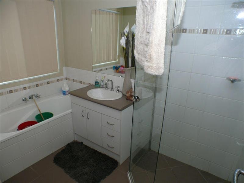 22 Blueberry Ash Court, Boronia Heights QLD 4124