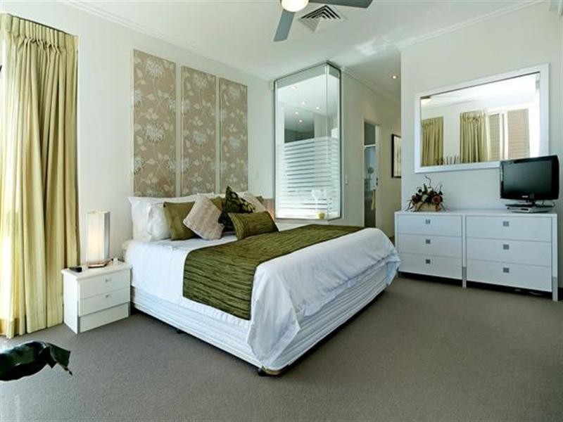 1770 Rialto Quays Drive, Hope Island QLD 4212