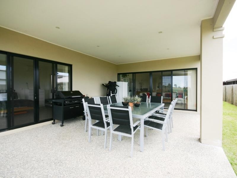 98 19 Santa Barbara Road, Hope Island QLD 4212