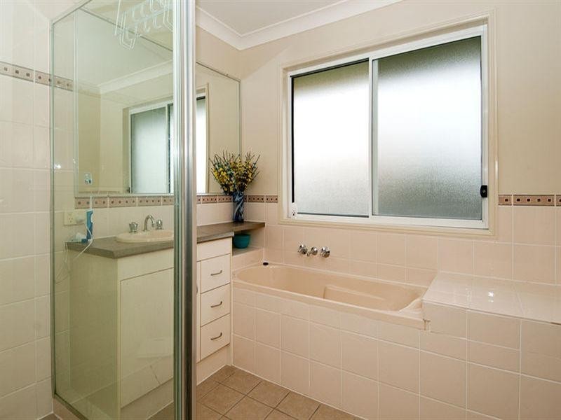 37 Billinghurst Crescent, Upper Coomera QLD 4209