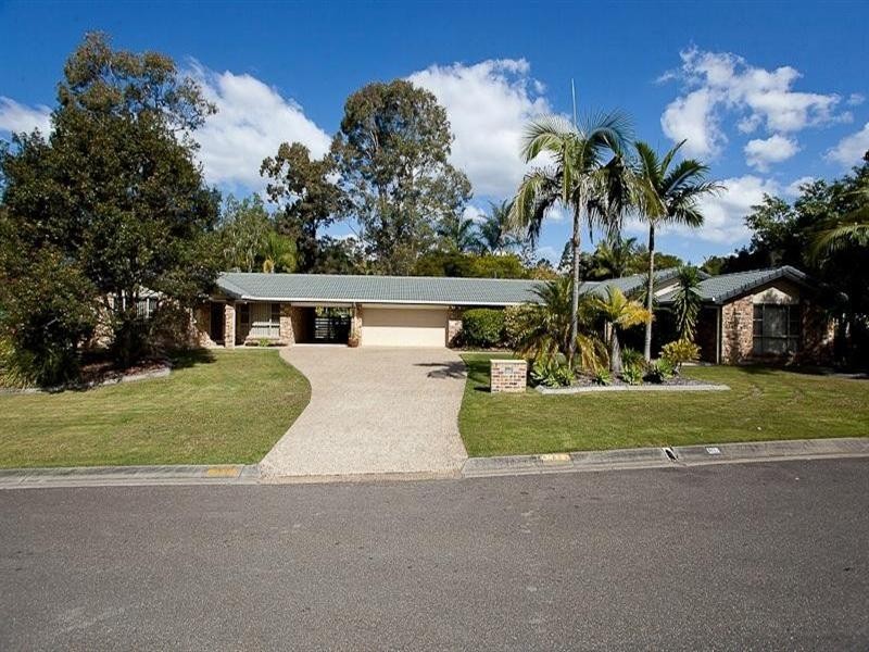 88 California Drive, Oxenford QLD 4210