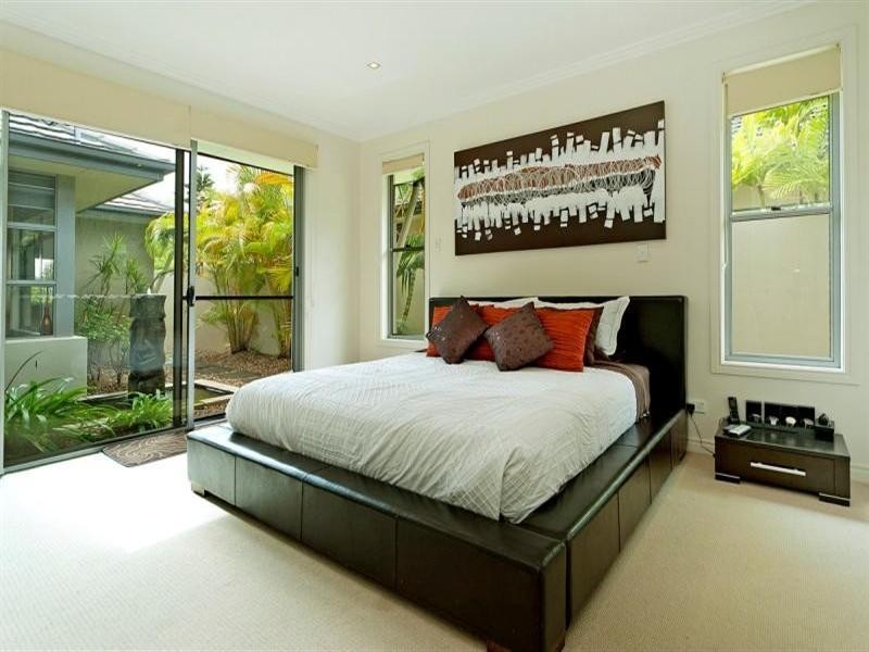 2357 Belmont Court, Hope Island QLD 4212