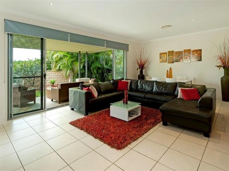 2357 Belmont Court, Hope Island QLD 4212