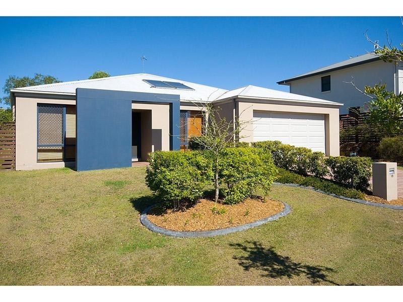 15 Appollo Place, Oxenford QLD 4210