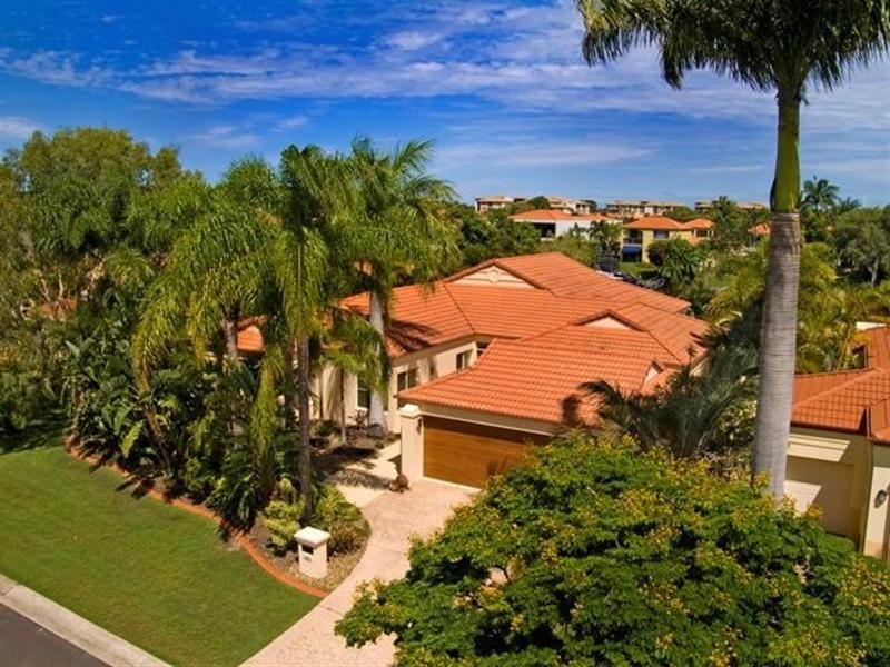 1097 Beechwood Drive, Hope Island QLD 4212