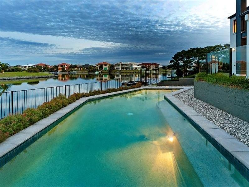 14 Pipers Point, Helensvale QLD 4212