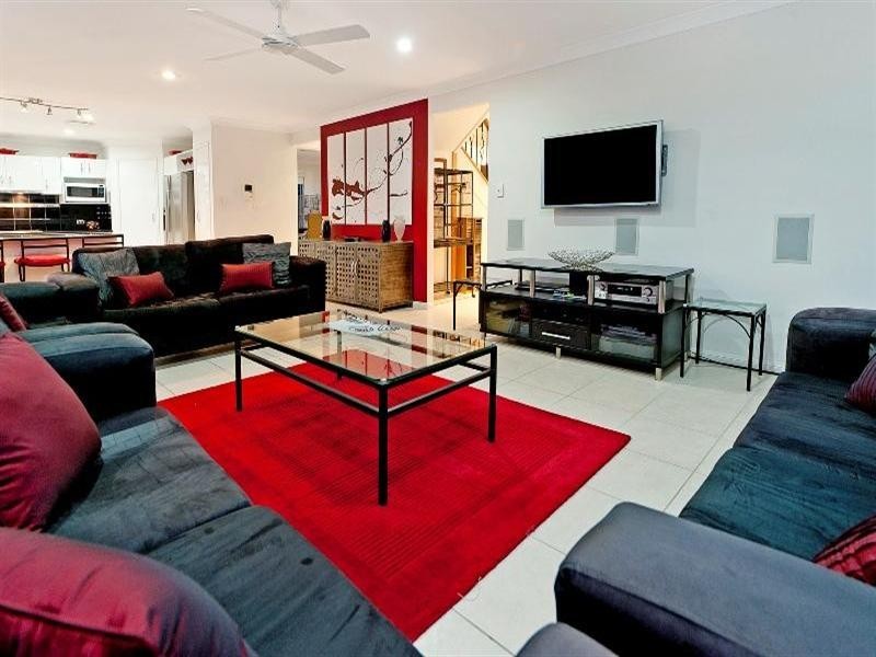 14 Pipers Point, Helensvale QLD 4212