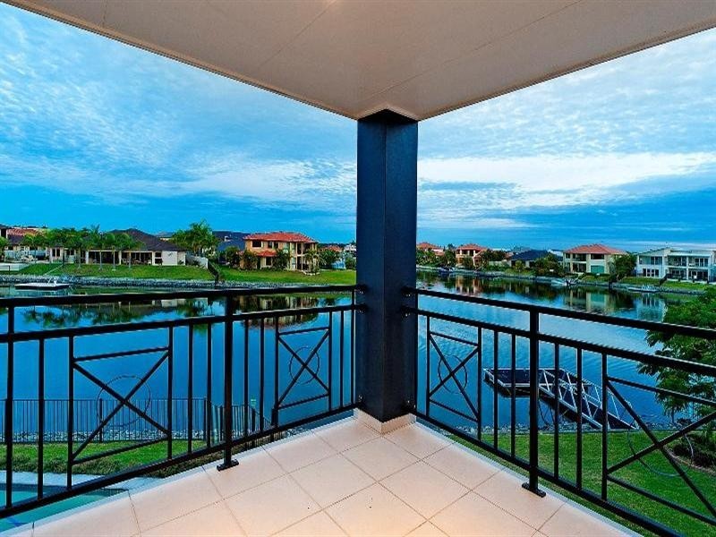 14 Pipers Point, Helensvale QLD 4212