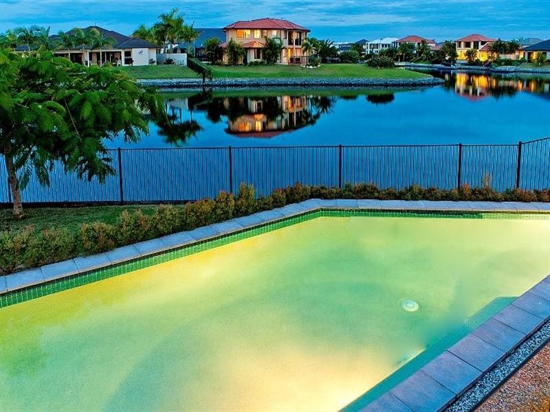 14 Pipers Point, Helensvale QLD 4212