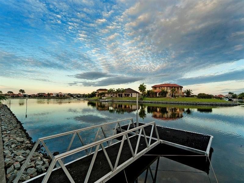 14 Pipers Point, Helensvale QLD 4212