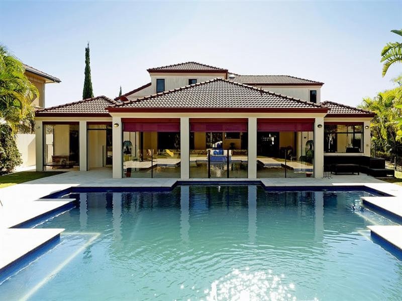 3185 Riverleigh Drive, Hope Island QLD 4212