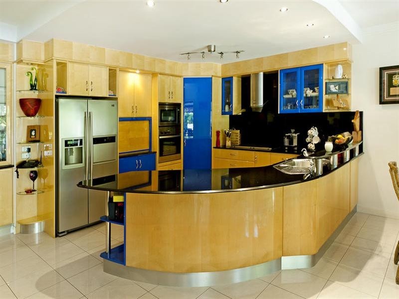 3185 Riverleigh Drive, Hope Island QLD 4212