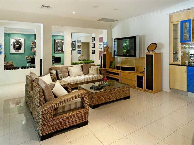 3185 Riverleigh Drive, Hope Island QLD 4212