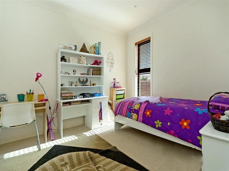 3185 Riverleigh Drive, Hope Island QLD 4212