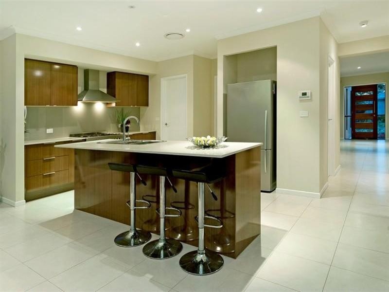 9126 Peter Senior Drive, Hope Island QLD 4212