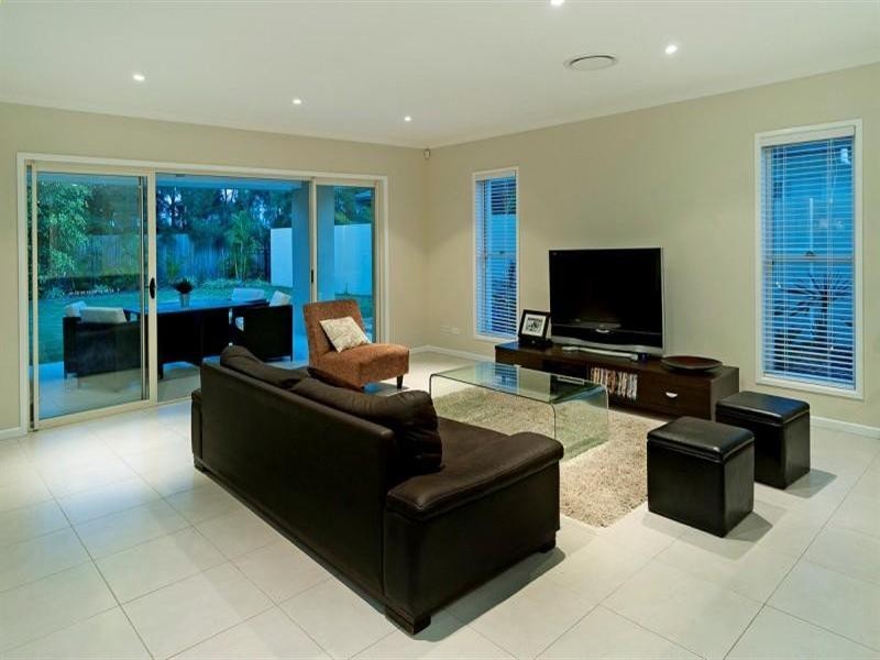 9126 Peter Senior Drive, Hope Island QLD 4212