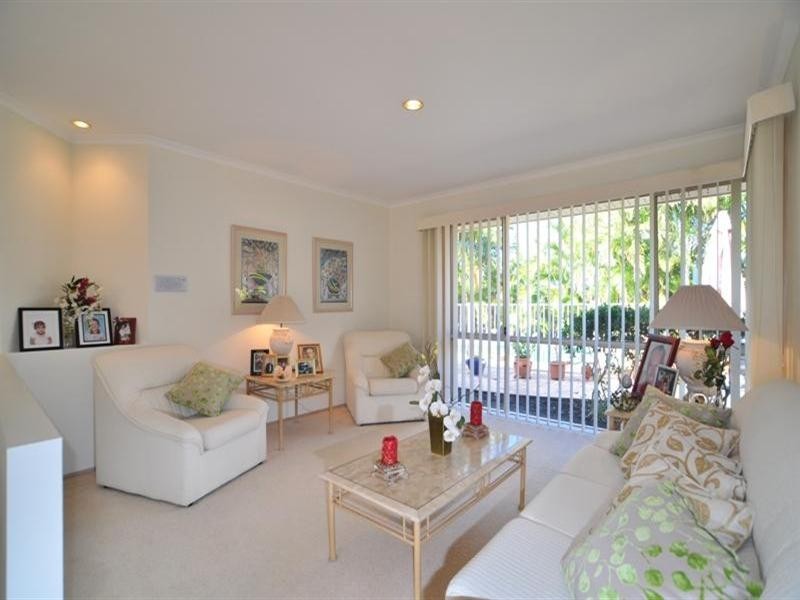 20 Westlake Court, Helensvale QLD 4212