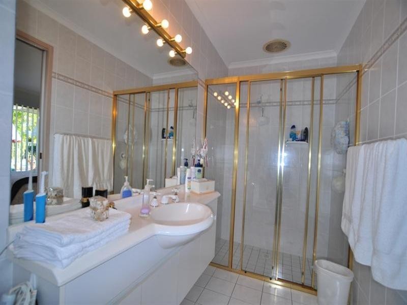 20 Westlake Court, Helensvale QLD 4212