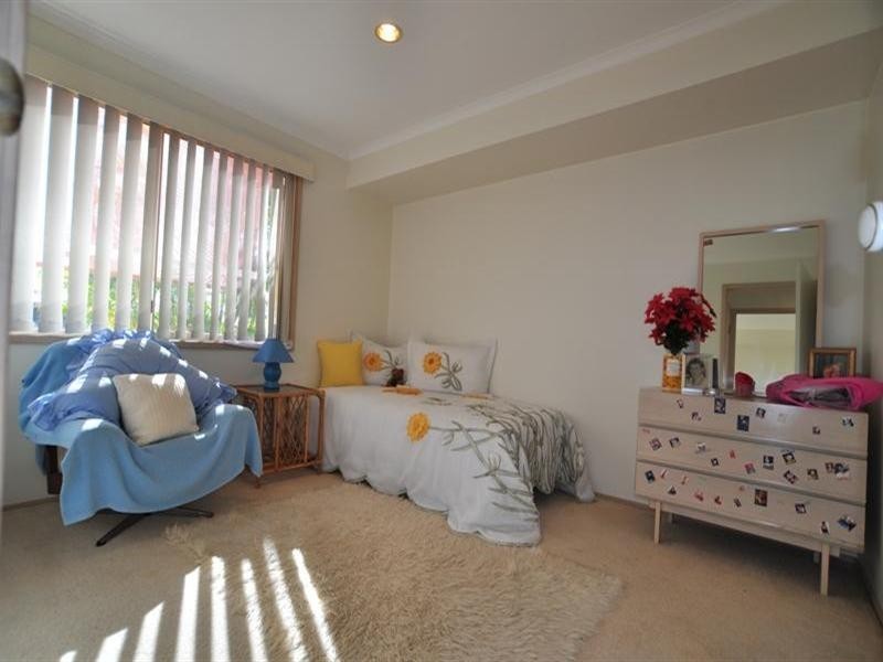 20 Westlake Court, Helensvale QLD 4212