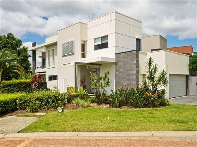 6063 Lugano Drive, Hope Island QLD 4212