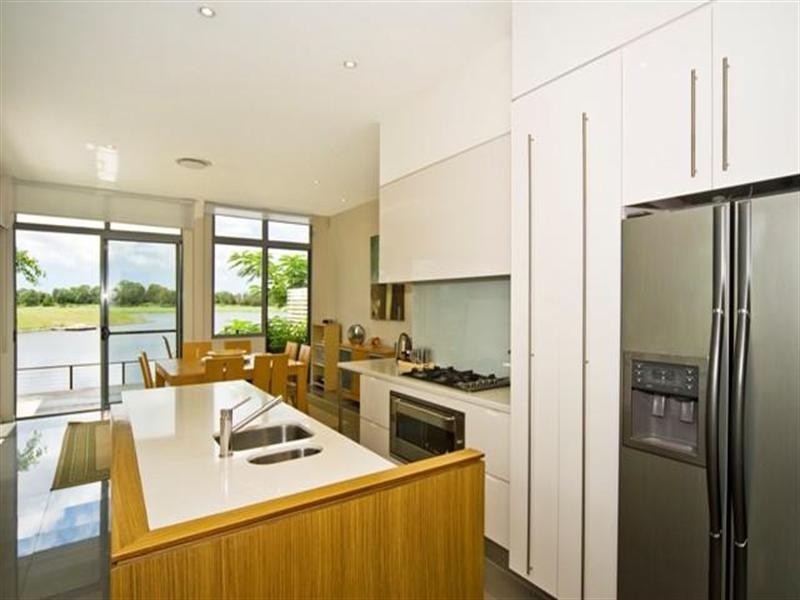 6063 Lugano Drive, Hope Island QLD 4212